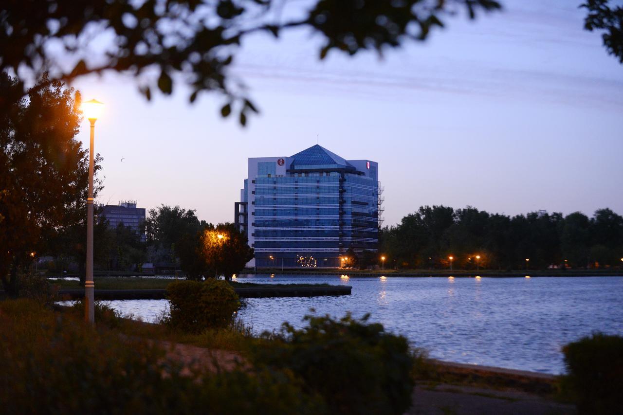 Ramada By Wyndham מלון 4*