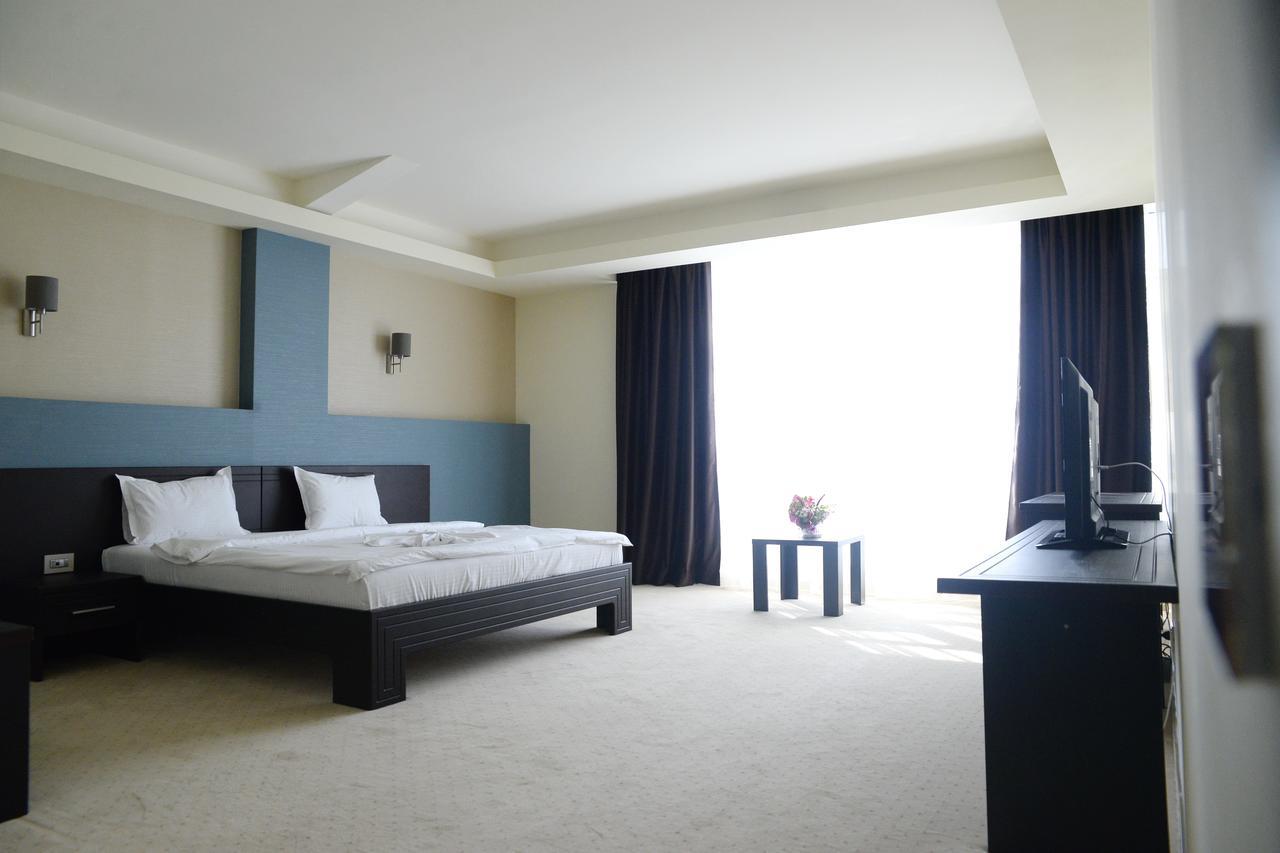 Ramada By Wyndham קונסטנצה